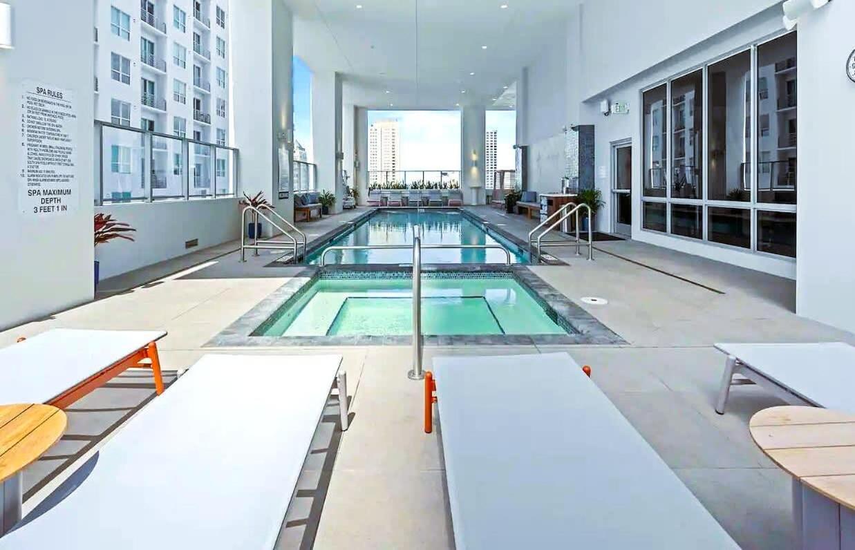 Heart Of Downtown Miami Studio Pool & Gym公寓 外观 照片